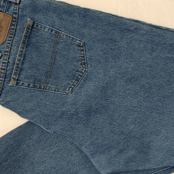 Wrangler authentic Men's Size 42W Jeans - Picture 1 of 8